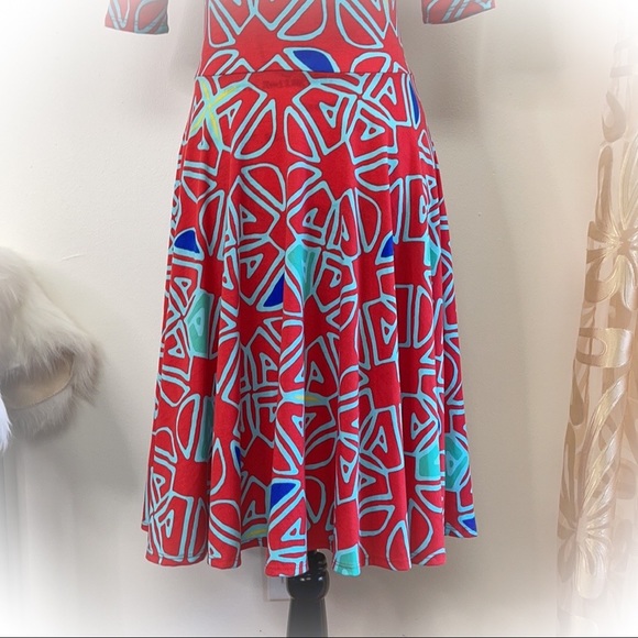 💕Beautiful Red Geometric Lularoe Nicole Fit & Flare Dress💕 - Picture 5 of 11